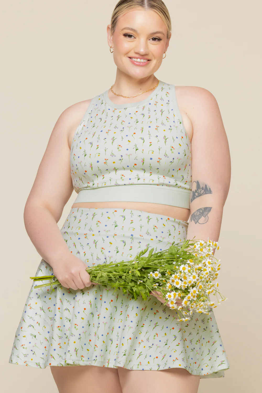 2897-sweat-sesh-crop-top-meadow-1.webp