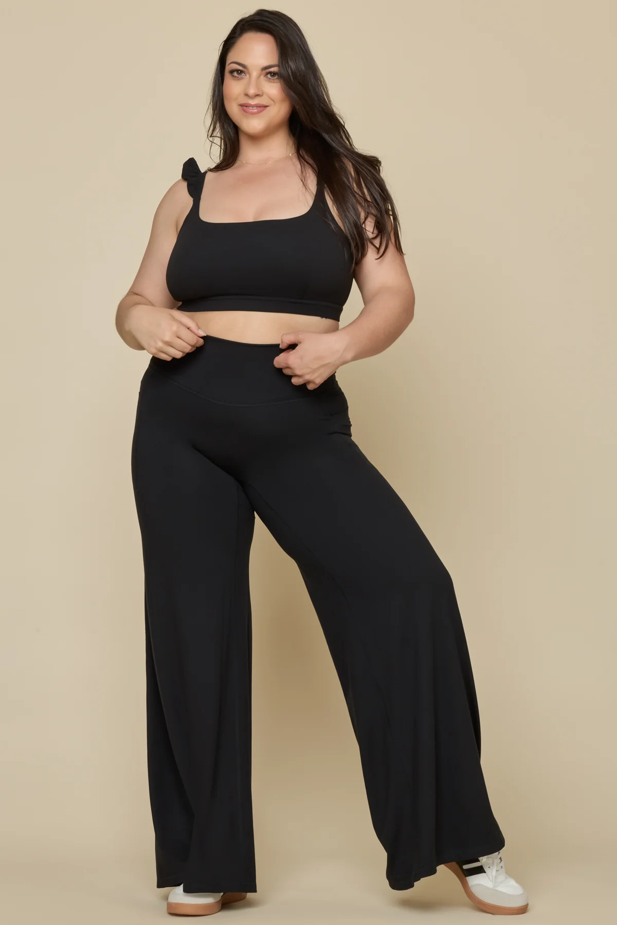 2978-supersculpt-wide-legging-black-1.webp