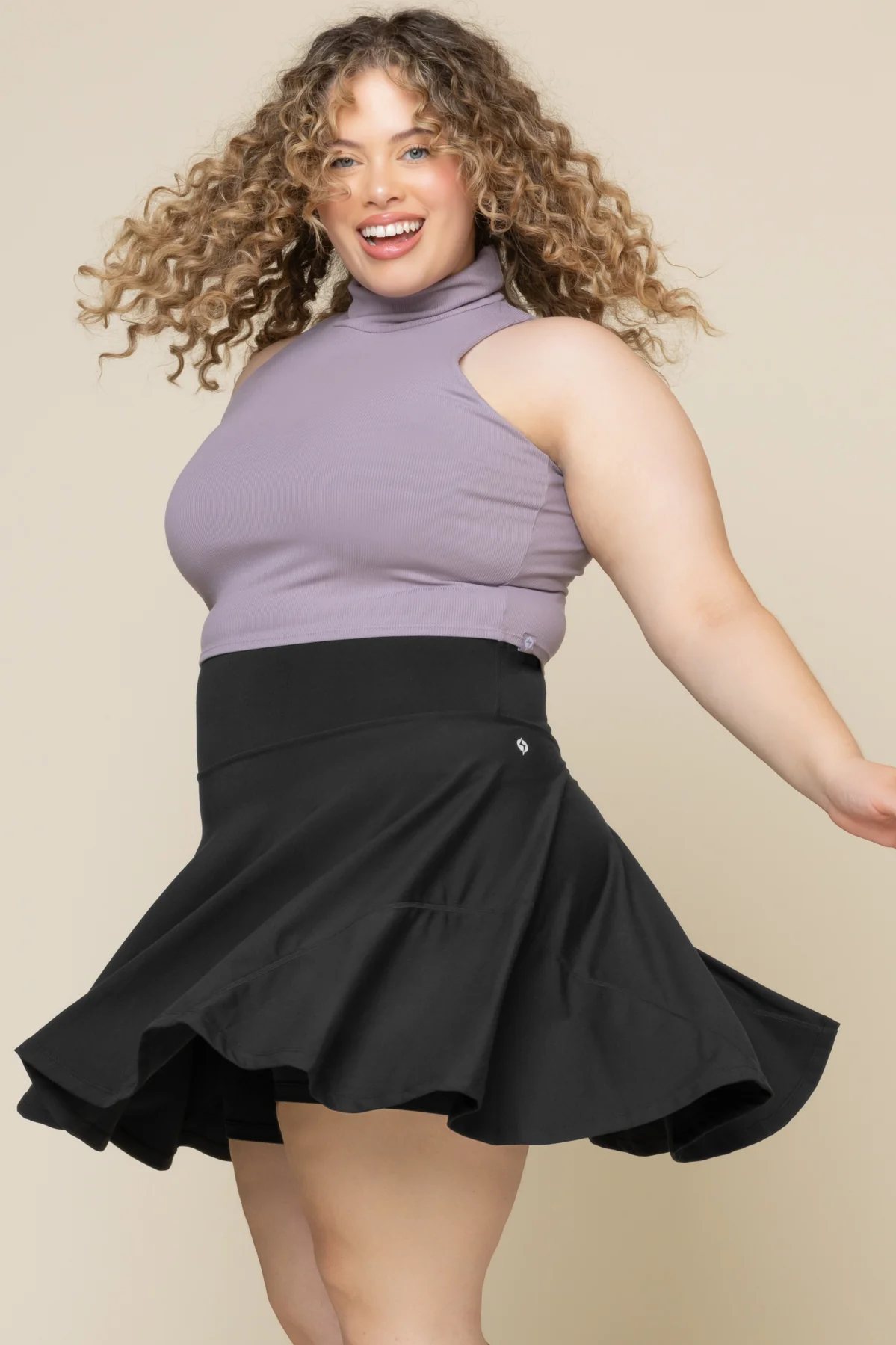 3034-twirl-skort-longer-black-1.webp