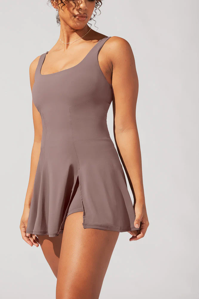 3133-tie-breaker-superdress-peppercorn-1.webp
