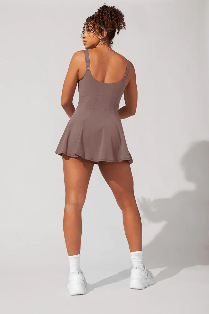 3133-tie-breaker-superdress-peppercorn-1.webp