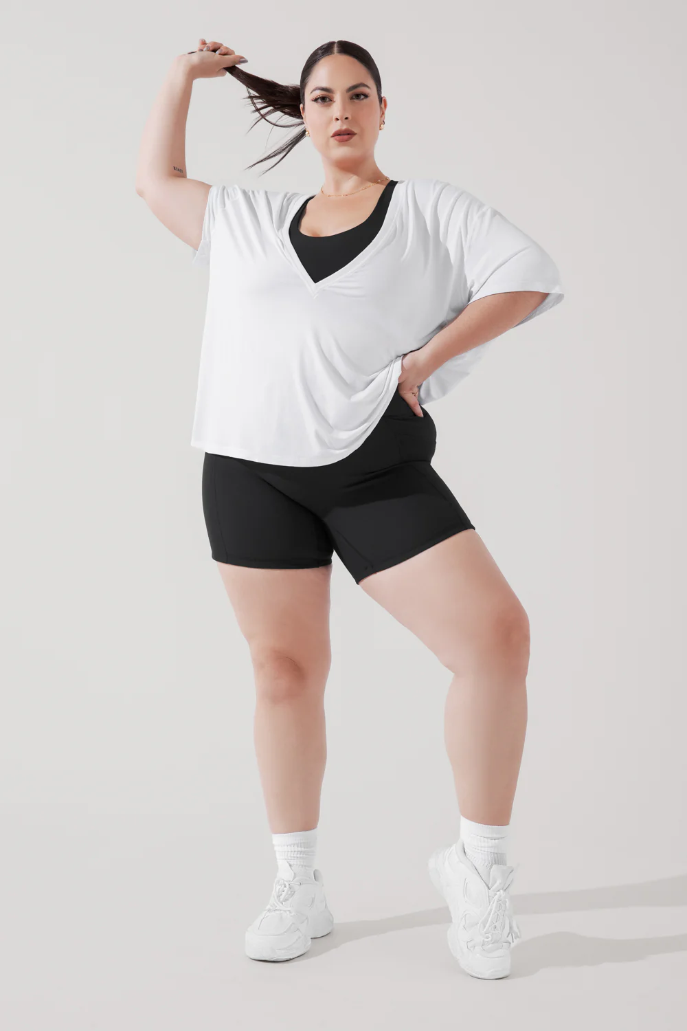 3352-daring-deep-v-tee-white-1.webp