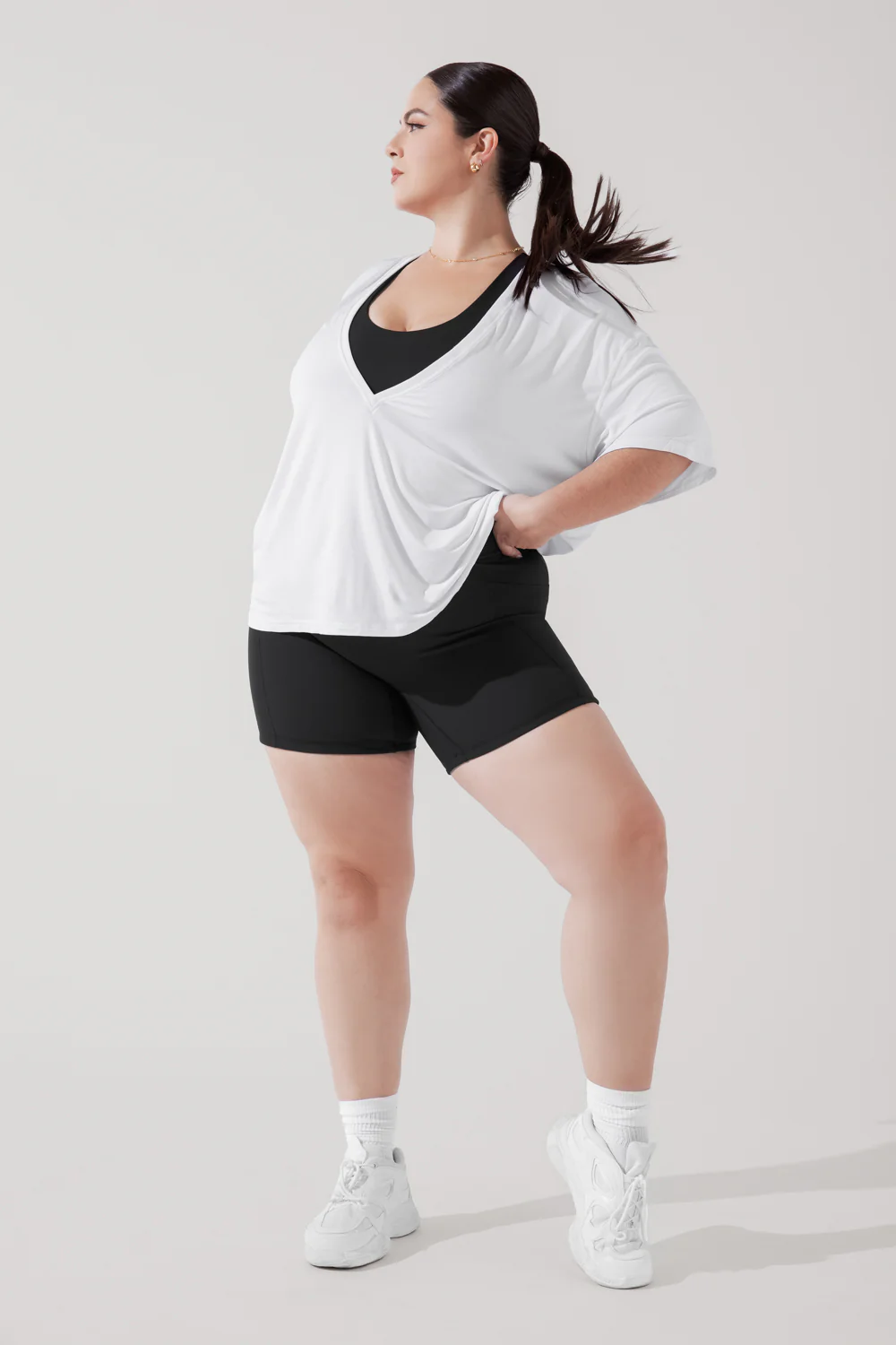 3352-daring-deep-v-tee-white-1.webp