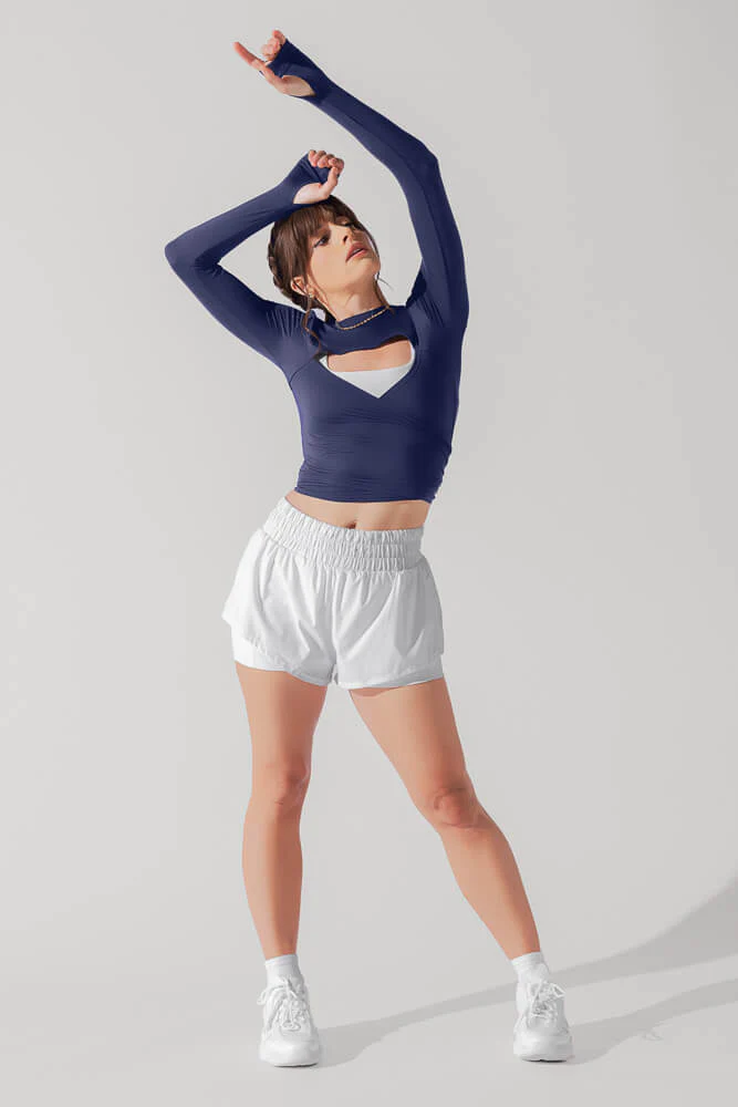 3940-high-waisted-supershort-white-1.webp
