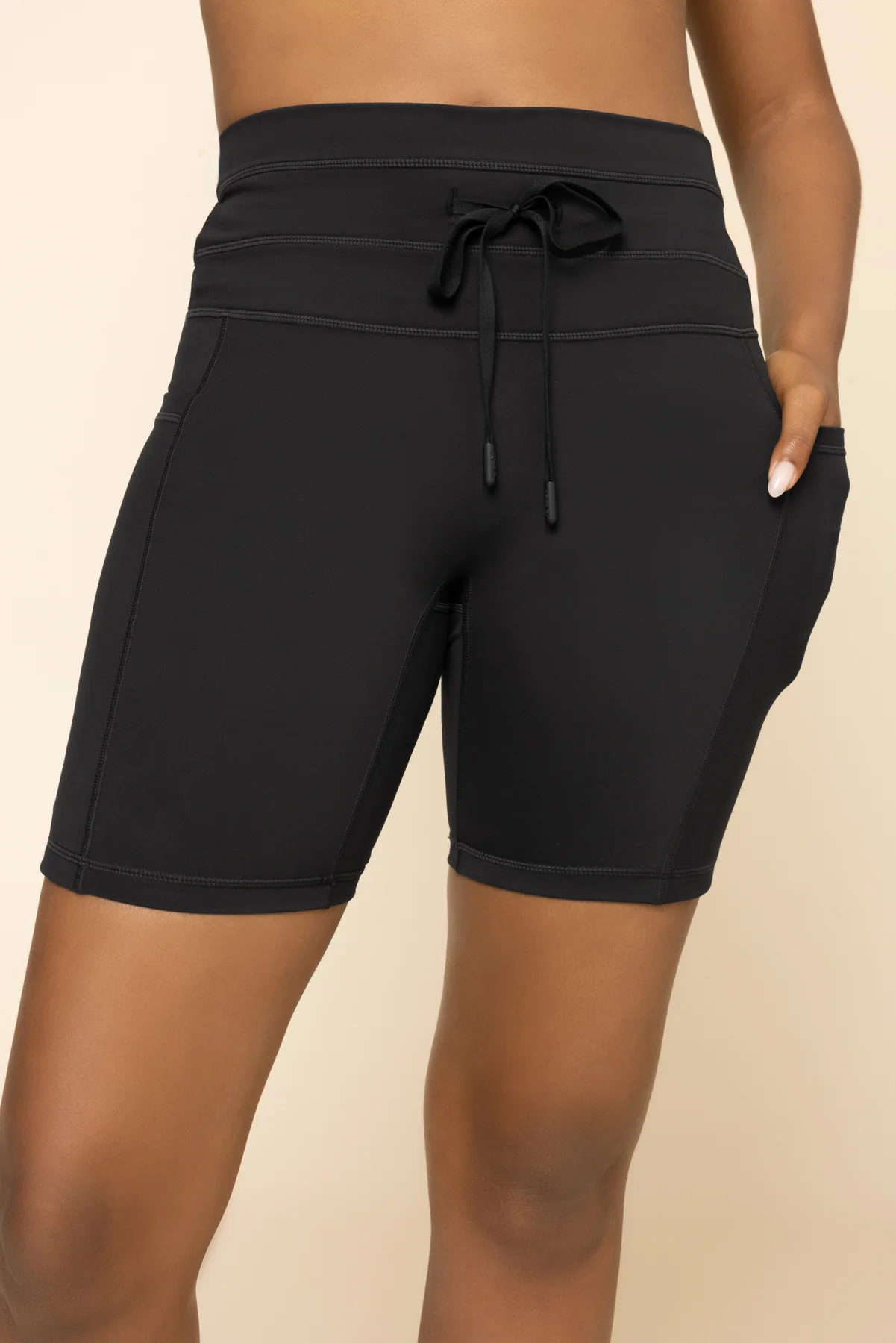 4175-cargo-biker-short-black-1.webp