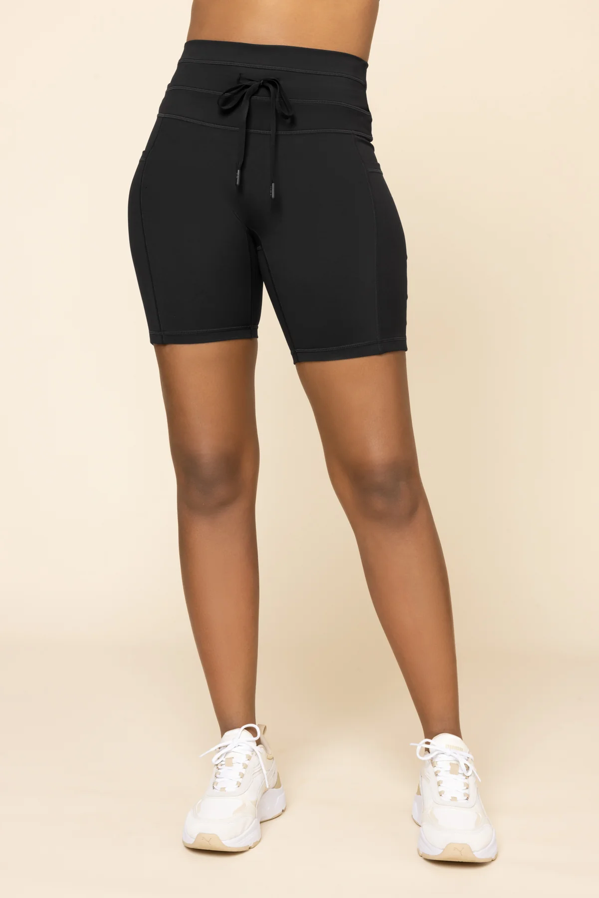 4175-cargo-biker-short-black-1.webp