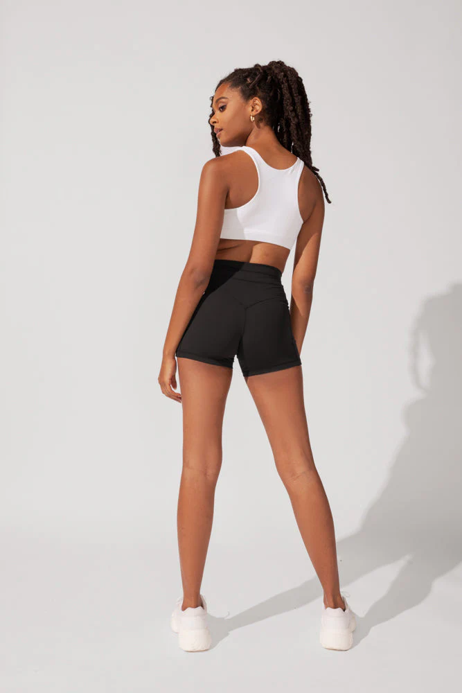 4245-cargo-booty-short-black-1.webp