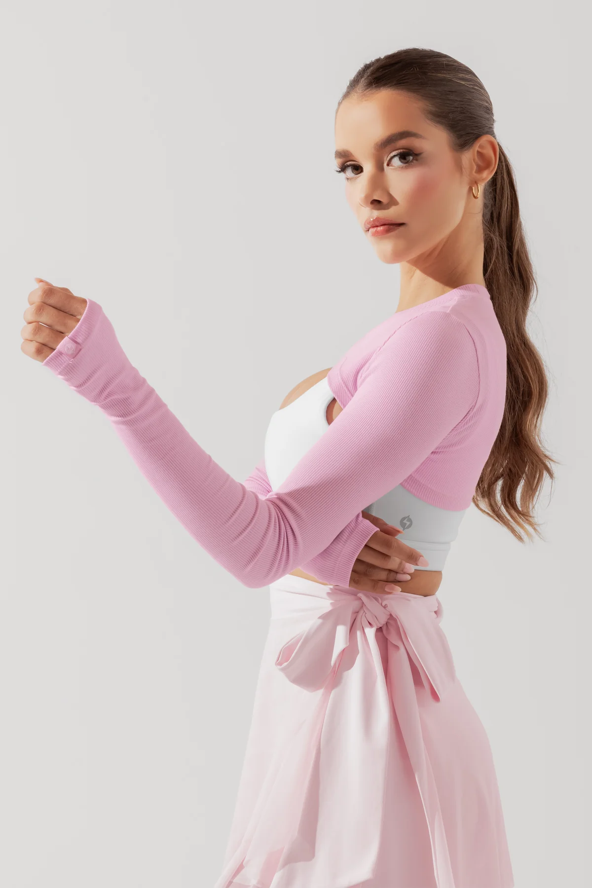 4465-relev-ribbed-shrug-bubblegum-1.webp