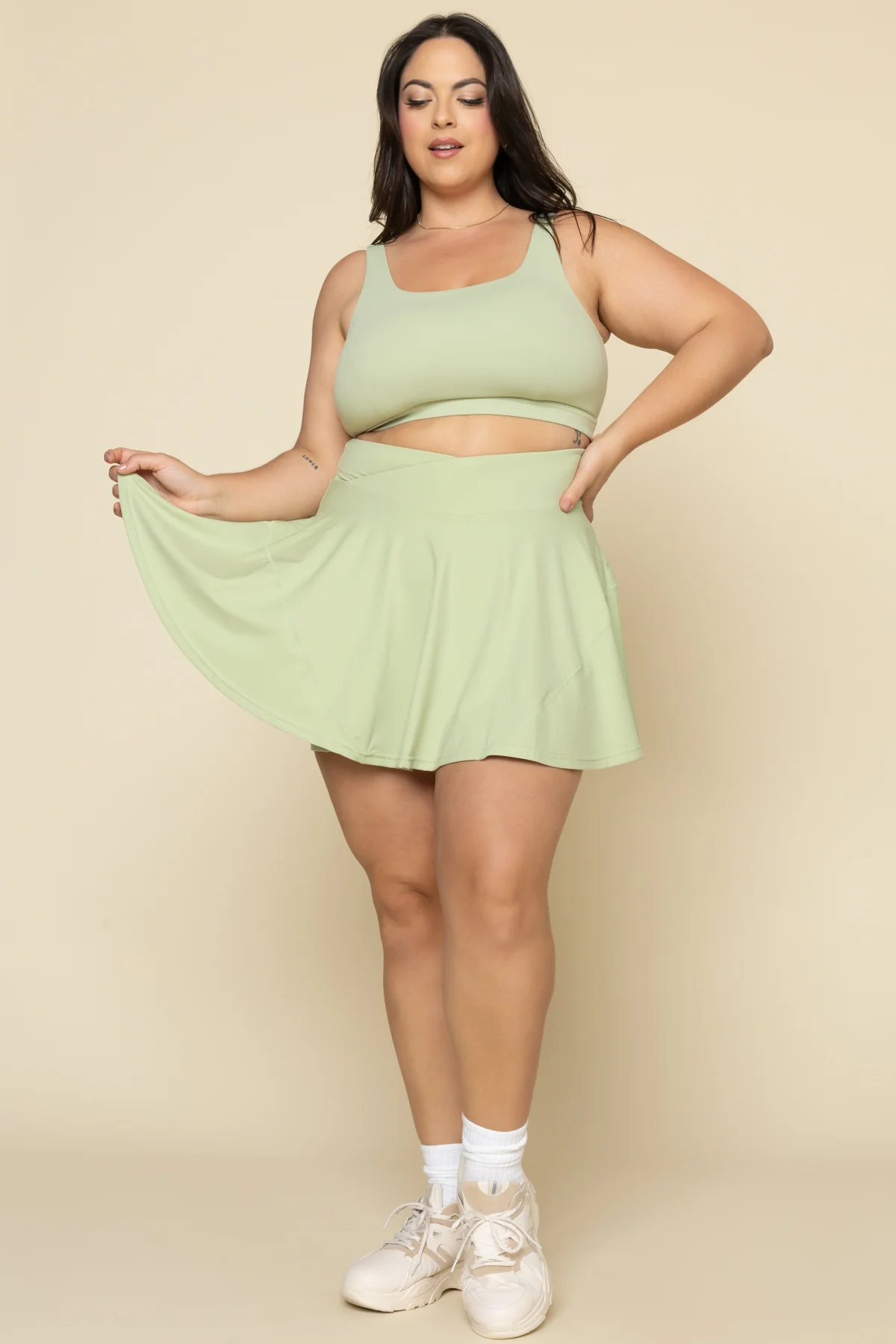 4538-crisscross-hourglass-twirl-skort-pistachio-1.webp