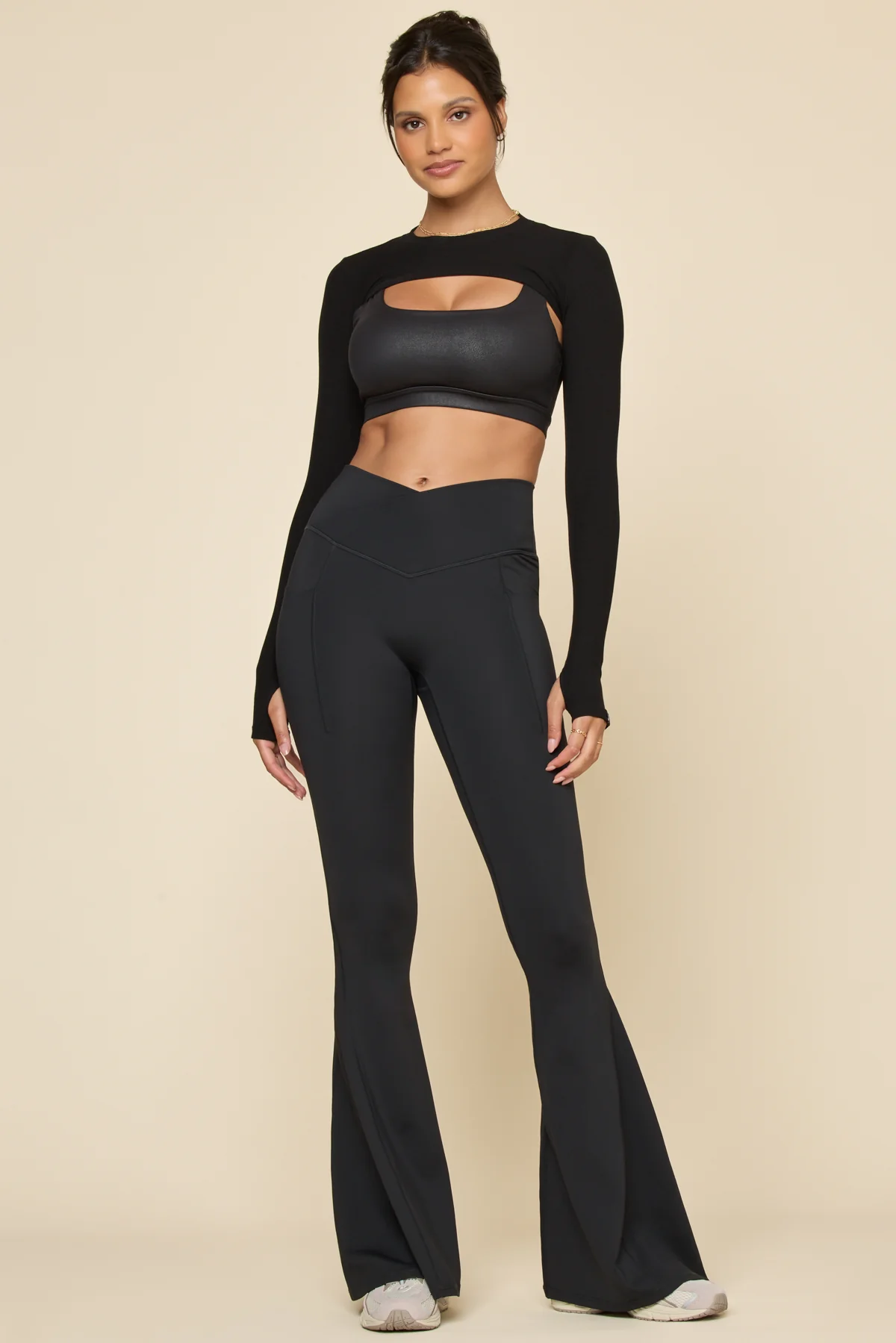467-crisscross-hourglass-bell-bottom-with-pockets-black-1.webp