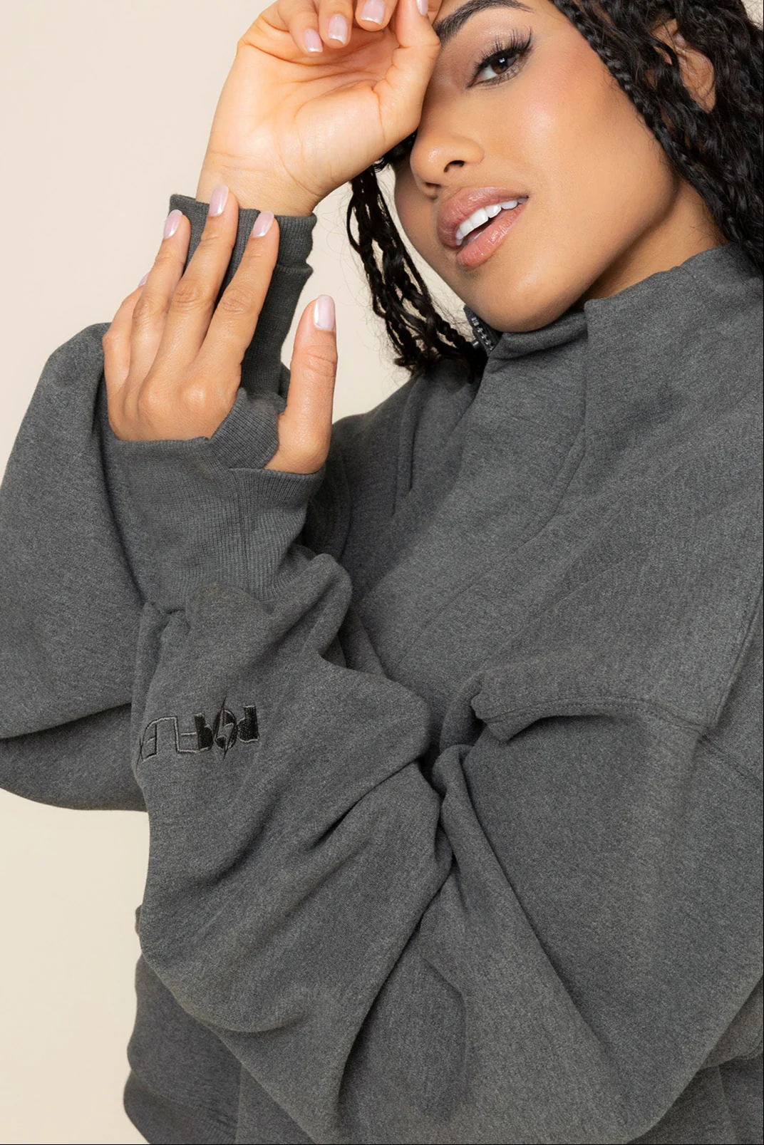 4833-ooey-gooey-crop-half-zip-charcoal-heather-1.webp
