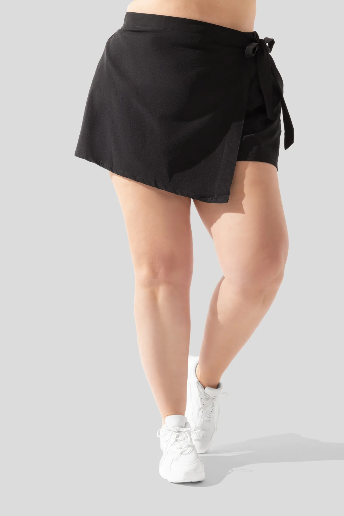 4838-that-s-a-wrap-skort-black-1.webp