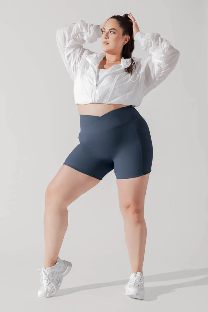Crisscross HourglassÂ® Midi Shorts with Pockets (Ribbed) - Navy