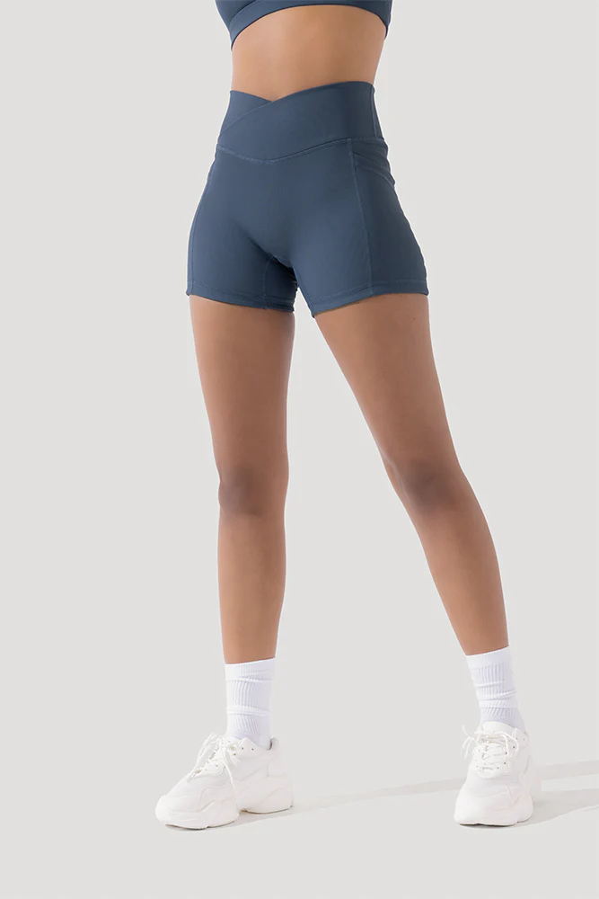 5105-crisscross-hourglass-midi-shorts-with-pockets-ribbed-dark-navy-1.webp