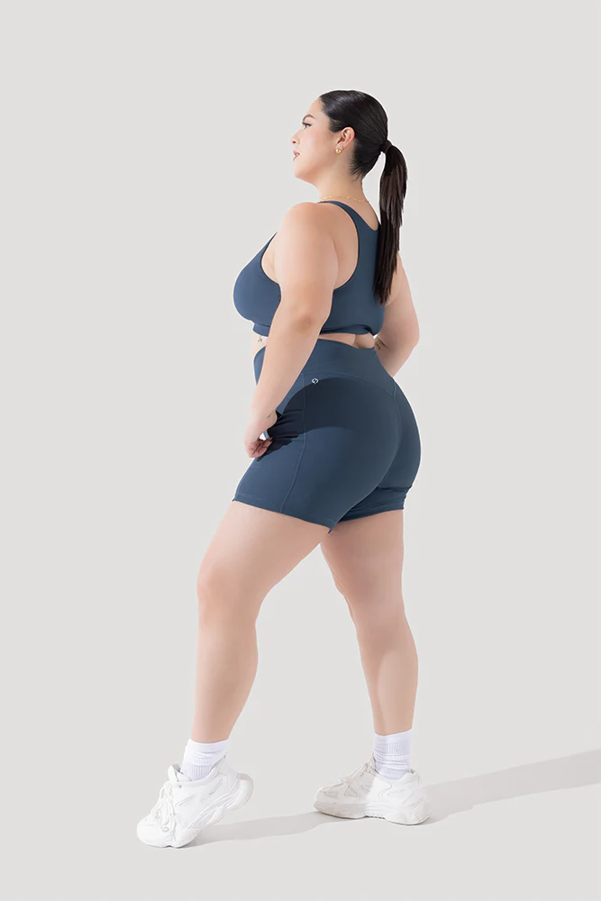 5105-crisscross-hourglass-midi-shorts-with-pockets-ribbed-dark-navy-1.webp