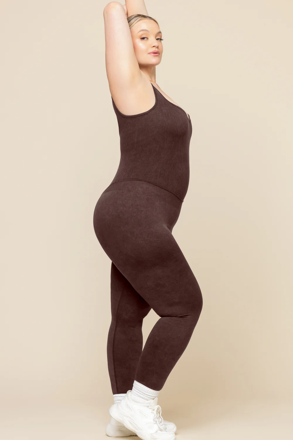 5135-be-flexible-seamless-onesie-french-roast-1.webp
