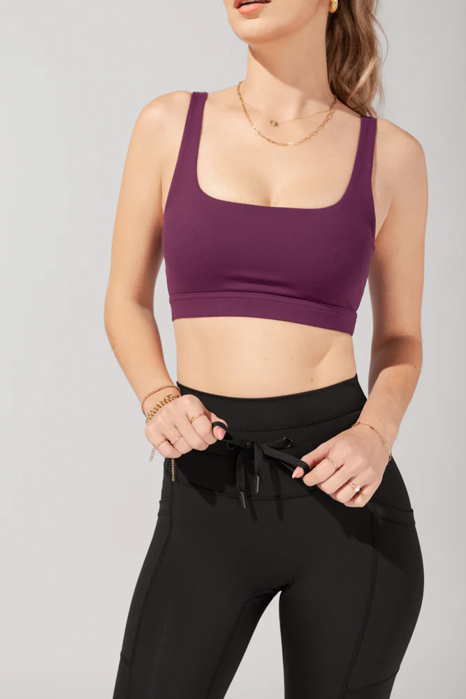 540-cargo-legging-with-pockets-black-1.webp