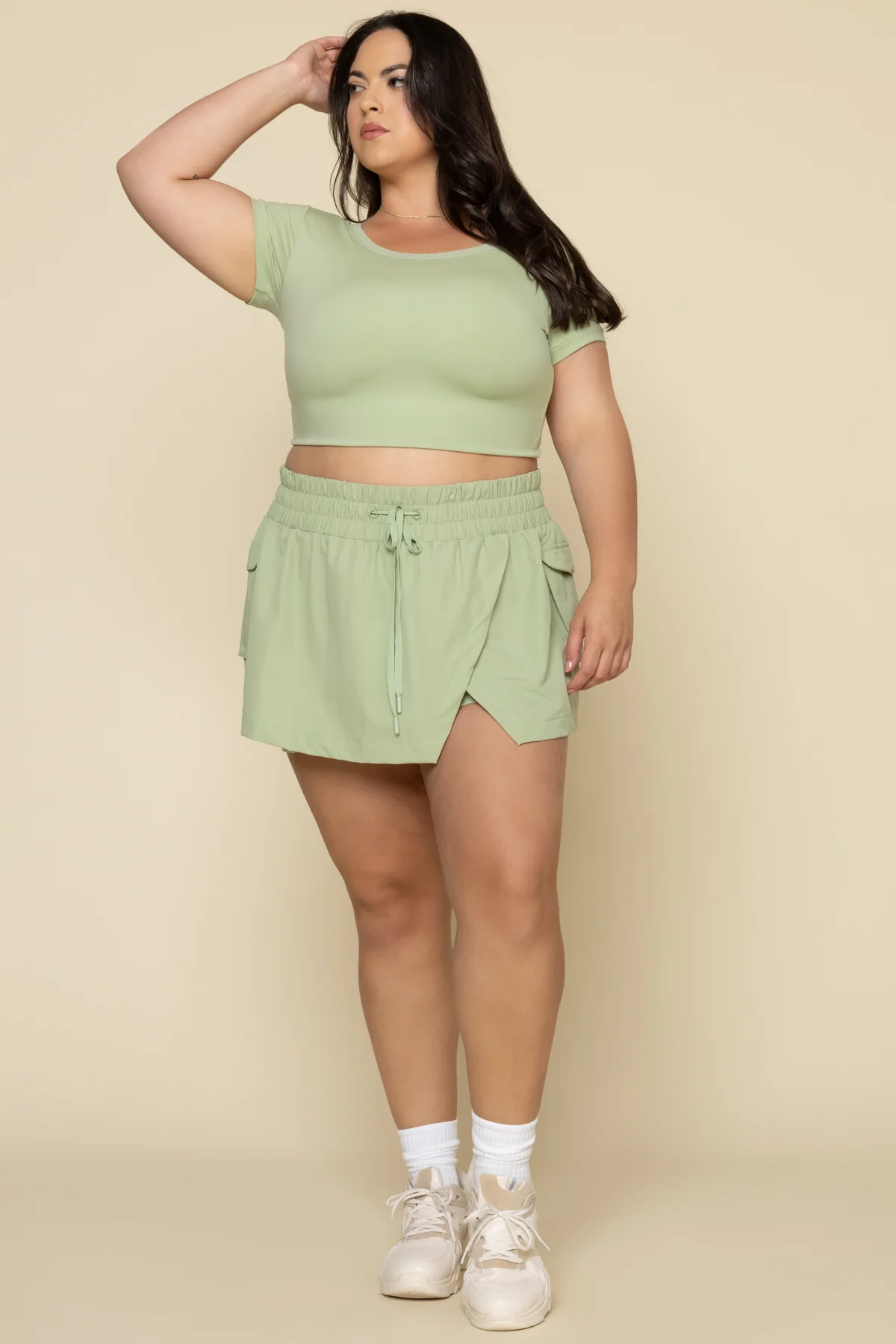 5513-hiking-superskort-pistachio-1.webp