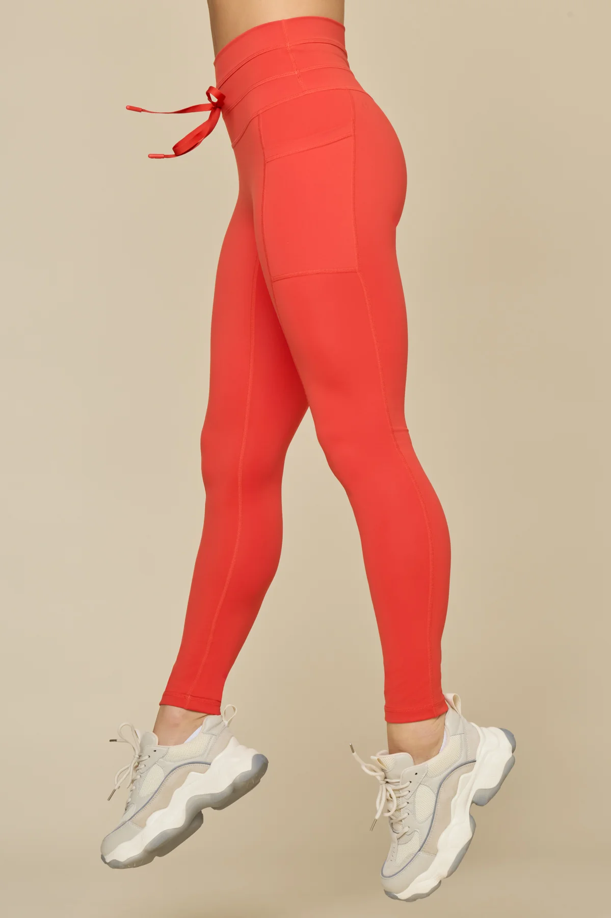 5543-cargo-legging-with-pockets-cayenne-1.webp