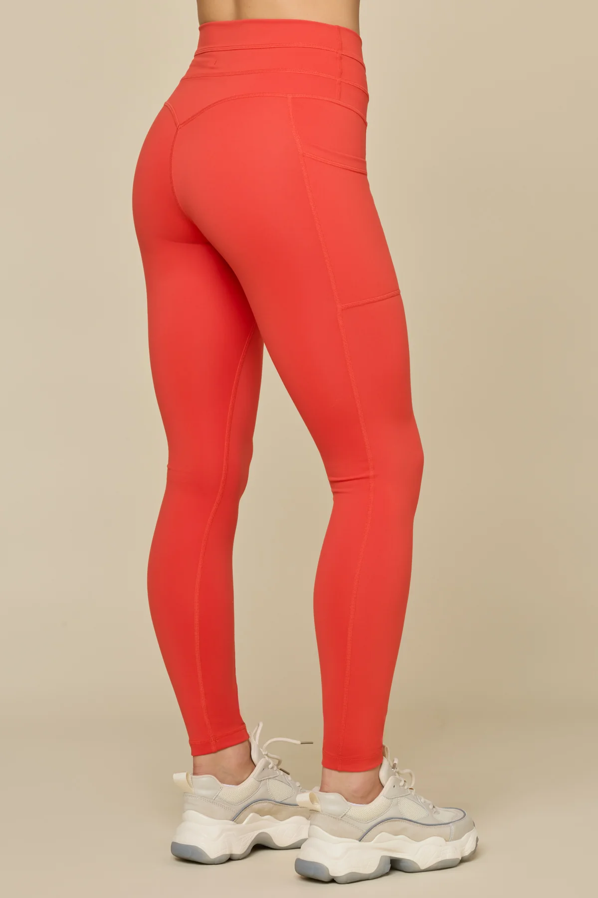 5543-cargo-legging-with-pockets-cayenne-1.webp