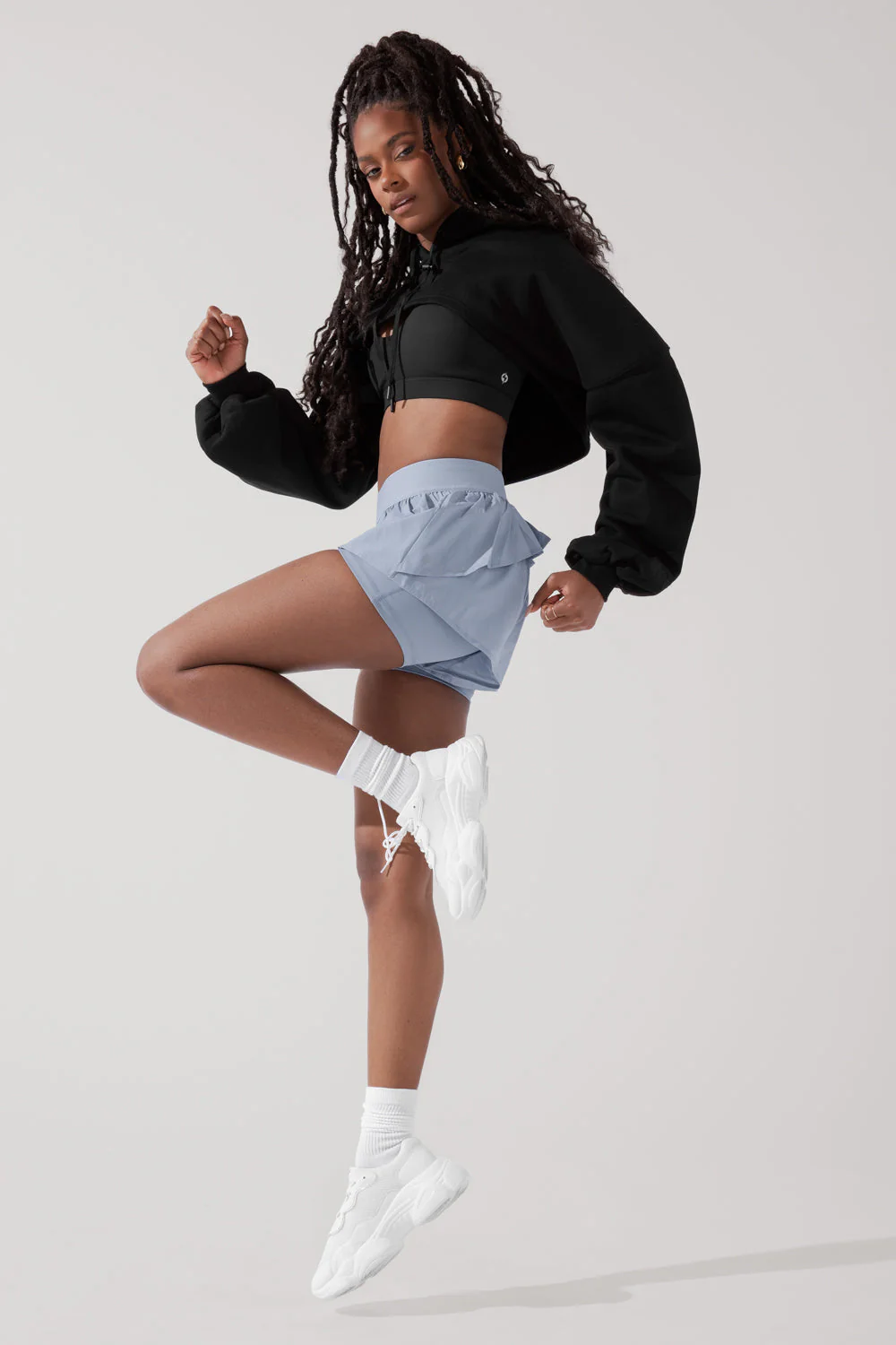 5641-on-the-run-ruffle-short-blue-breeze-1.webp