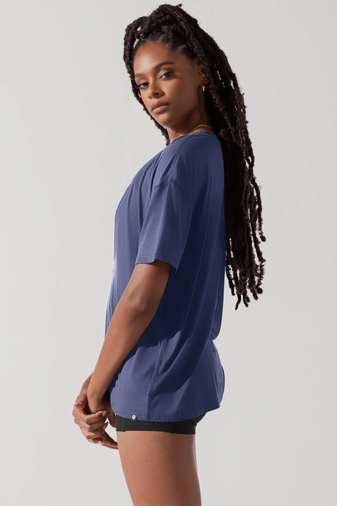 5788-daring-deep-v-tee-dark-navy-1.webp