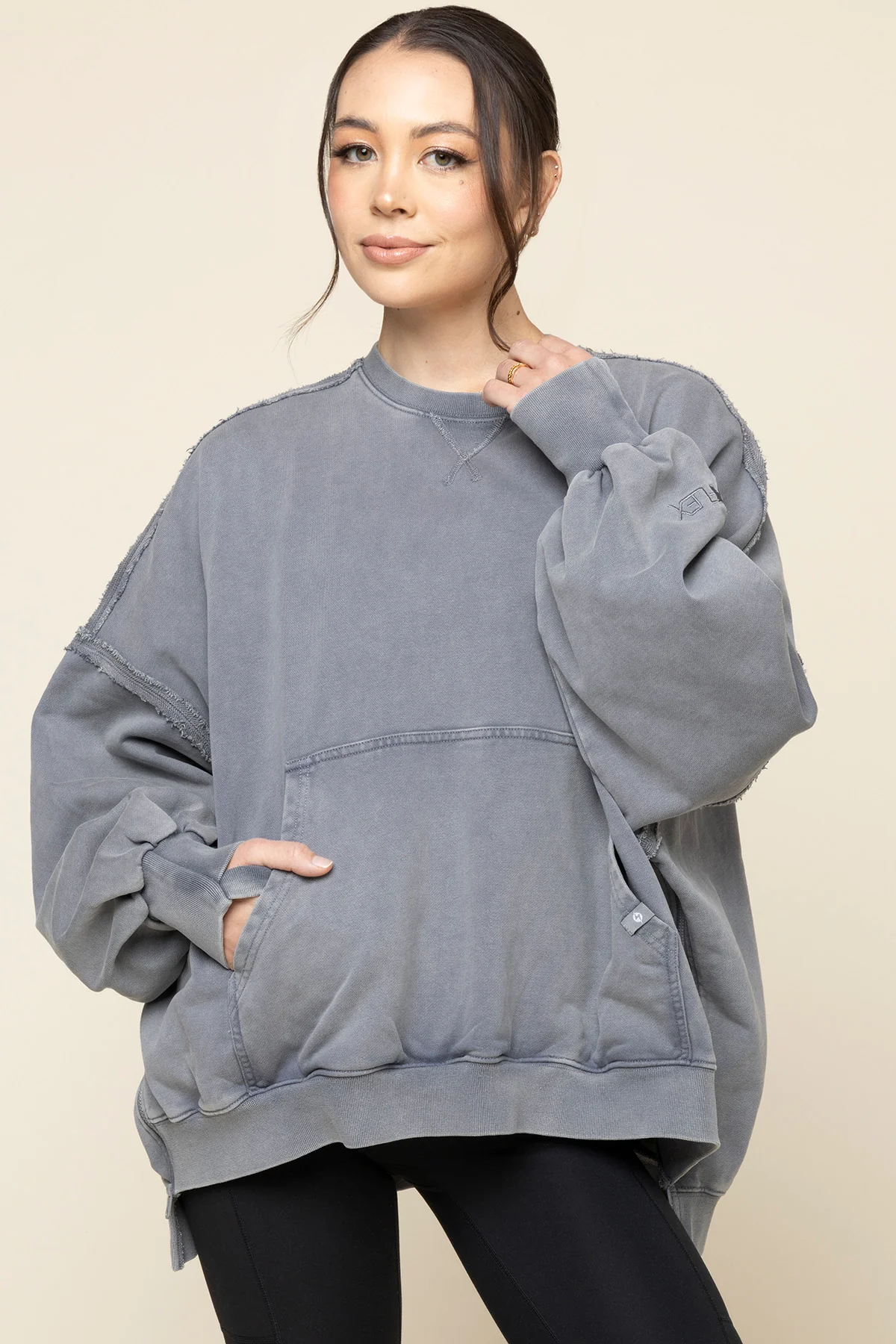 5808-boxy-crewneck-vintage-grey-1.webp
