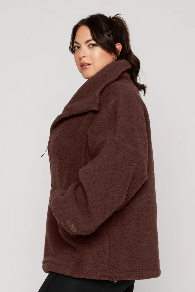 6108-big-hug-fleece-half-zip-sweater-chocolate-1.webp