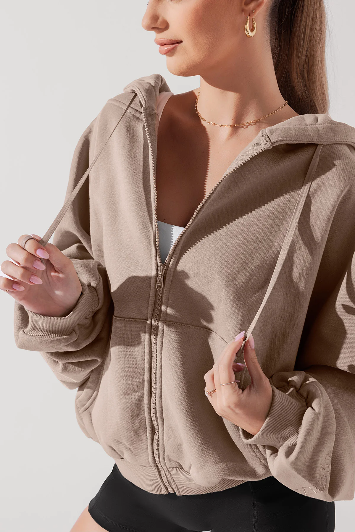 6427-zip-cloud-hoodie-taupe-1.webp