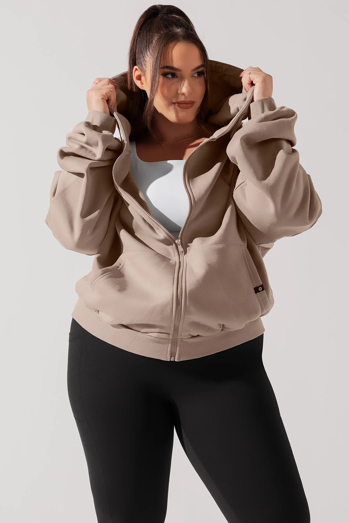 6427-zip-cloud-hoodie-taupe-1.webp