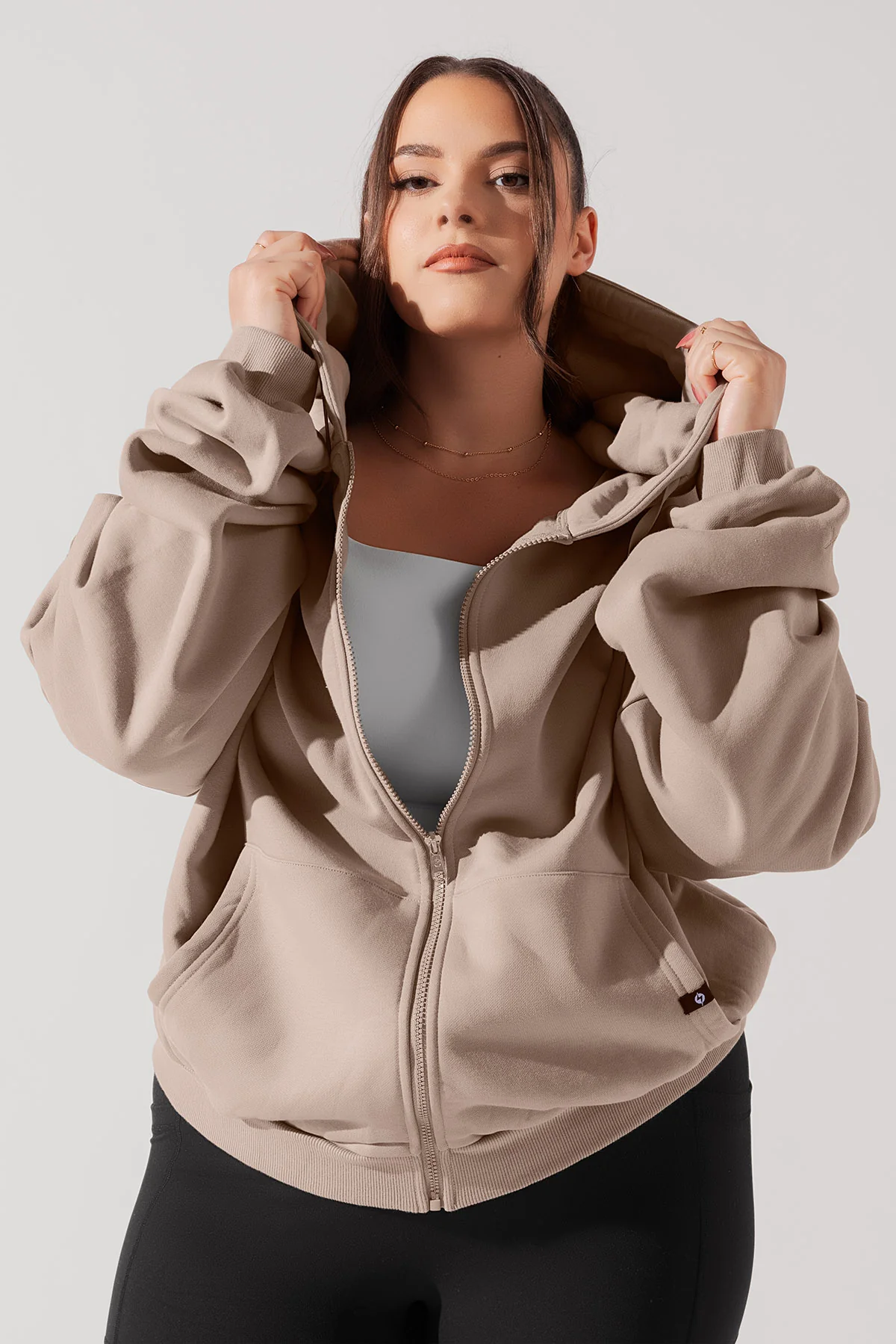 6427-zip-cloud-hoodie-taupe-1.webp