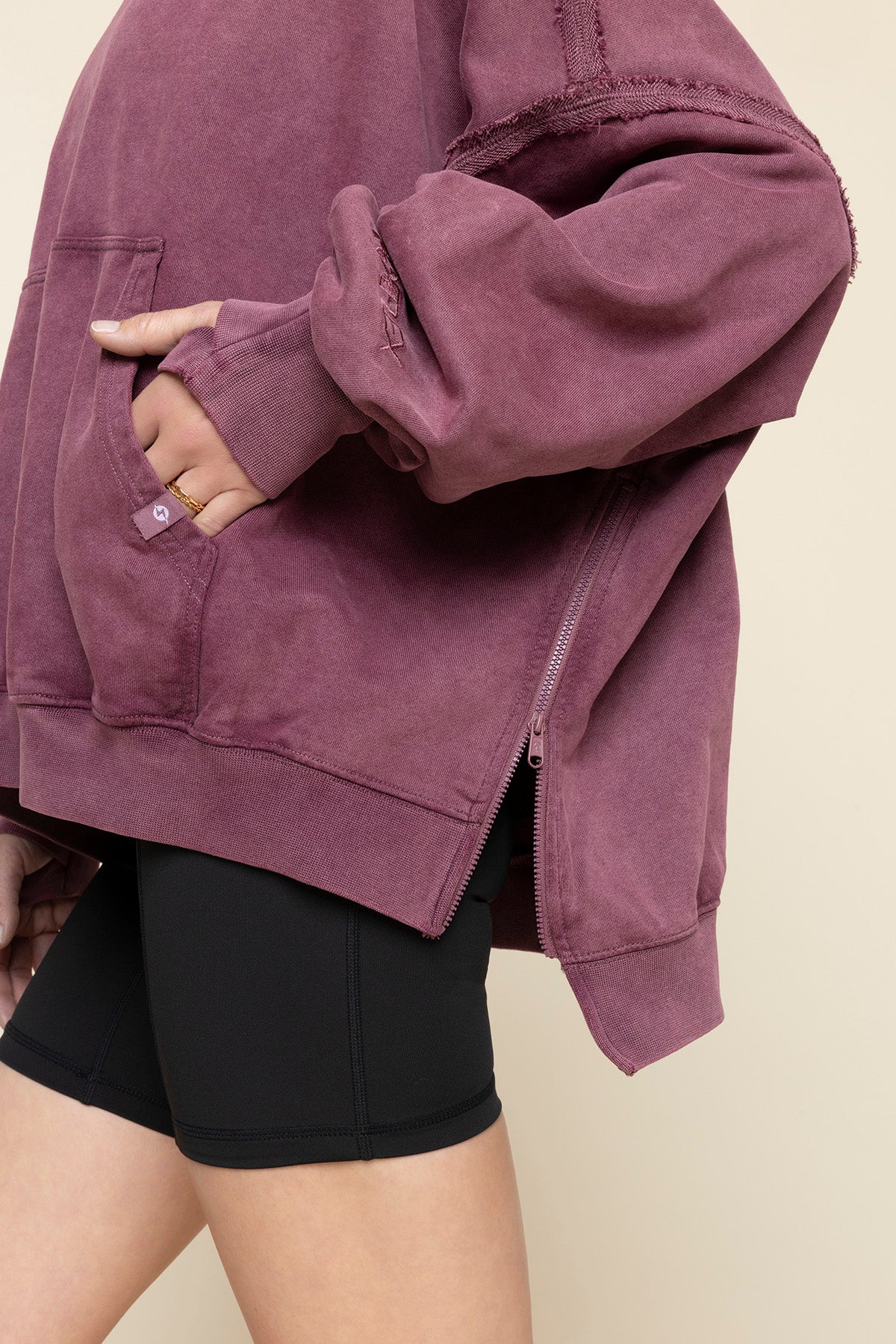 6576-boxy-crewneck-vintage-plum-1.webp