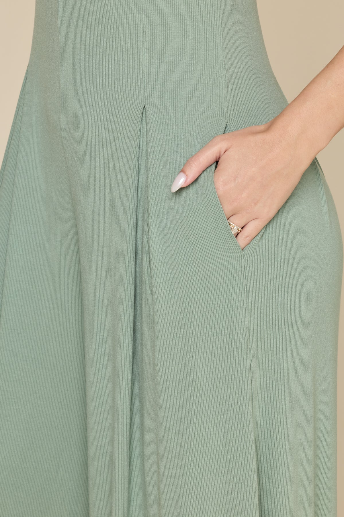 6620-go-with-the-flow-jumpsuit-evening-moss-1.webp