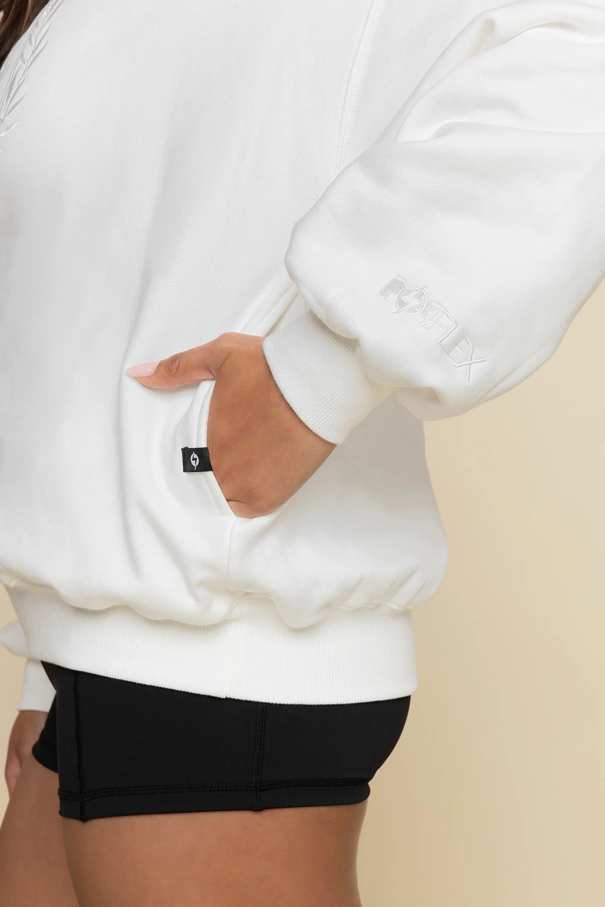 7469-popflex-active-club-cloud-crewneck-sweater-white-1.webp