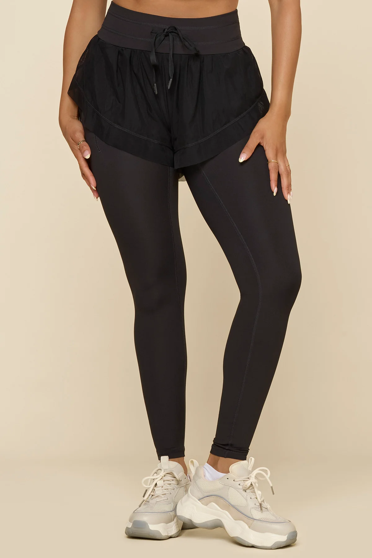 8043-cadence-short-with-legging-black-1.webp