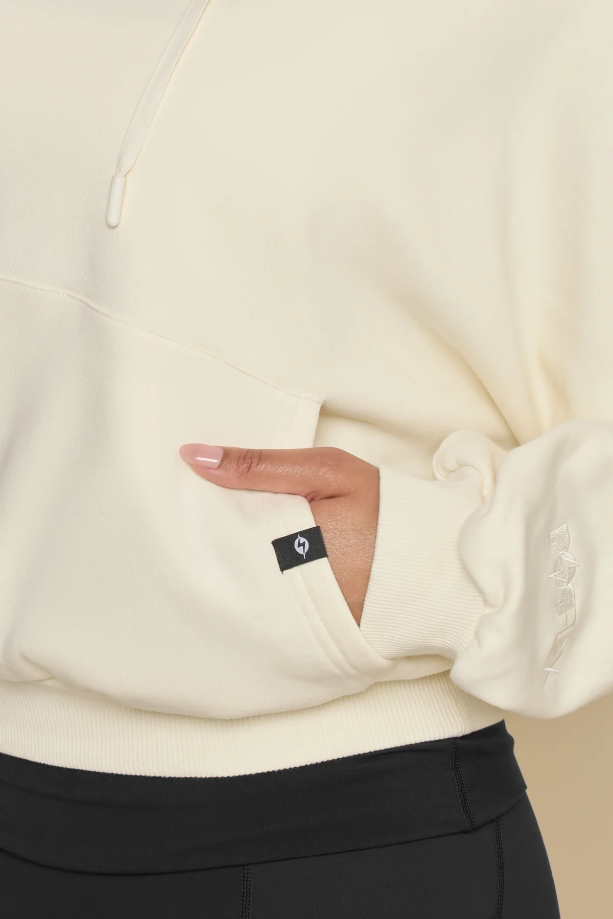 8530-pullover-cloud-hoodie-ivory-1.webp