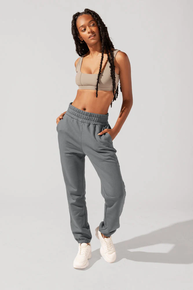 8918-cloud-rollover-sweatpant-smoke-1.webp