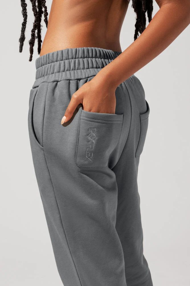 8918-cloud-rollover-sweatpant-smoke-1.webp
