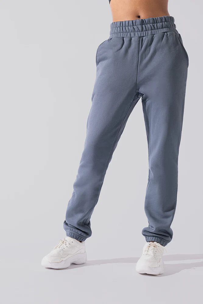 8953-cloud-rollover-sweatpant-denim-blue-1.webp