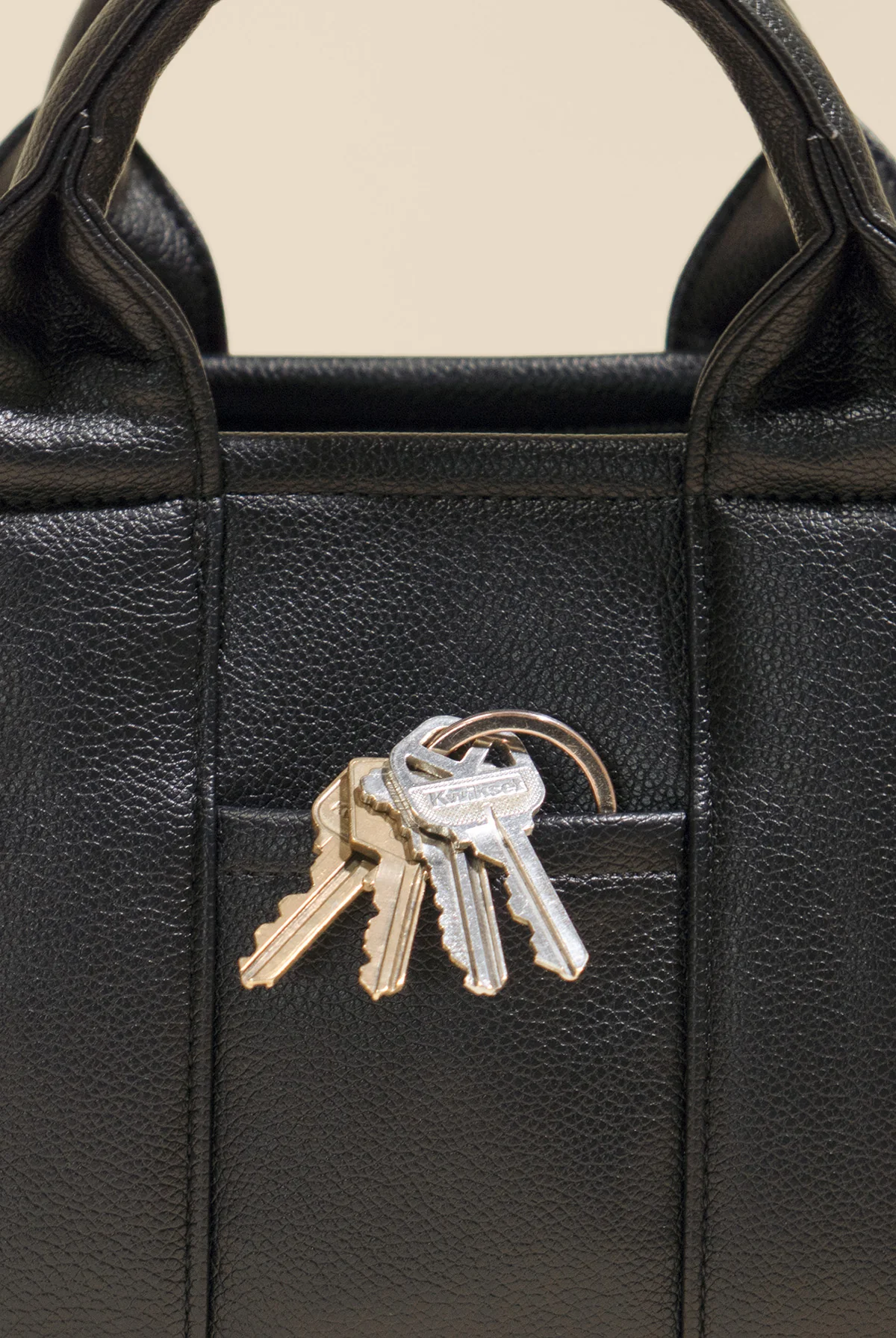 90-vegan-leather-baby-sloane-tote-black-1.webp