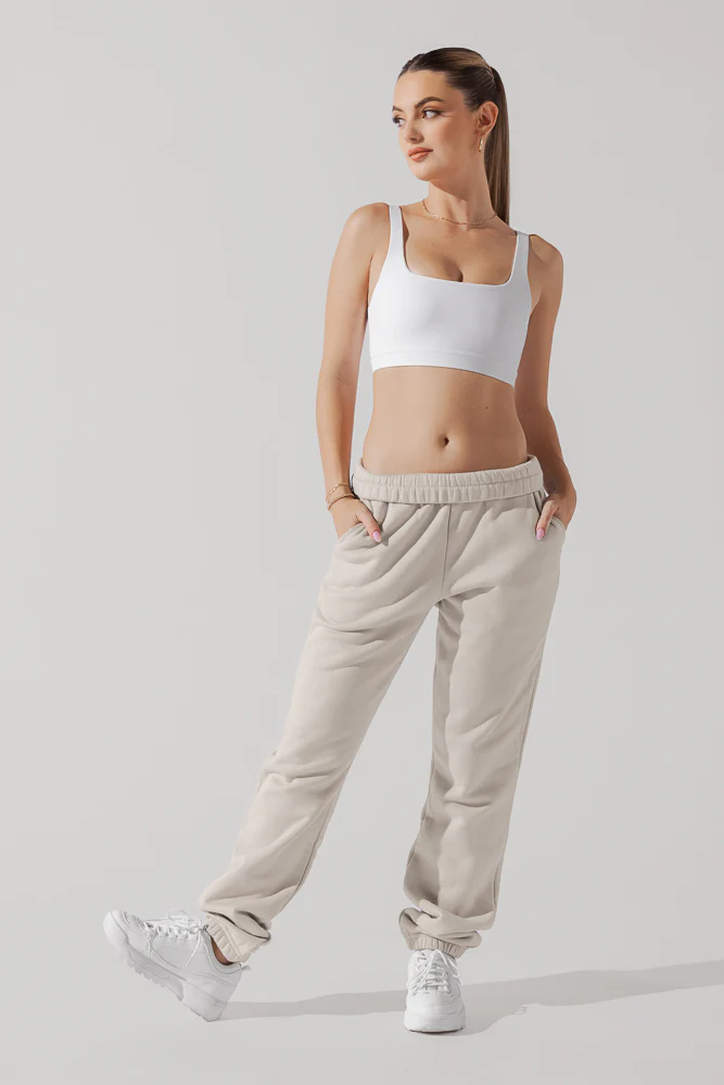 9161-cloud-rollover-sweatpant-seashell-1.webp