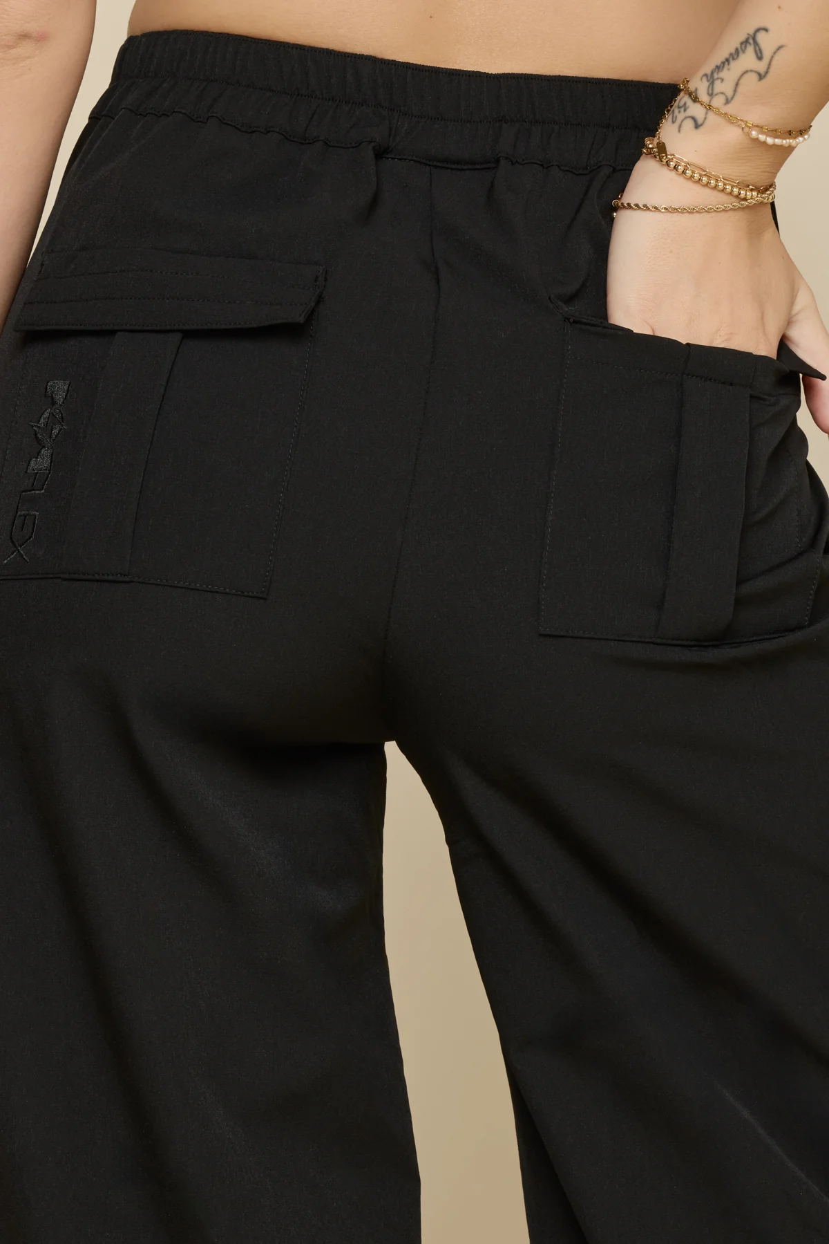 9191-y2k-cargo-pant-black-1.webp