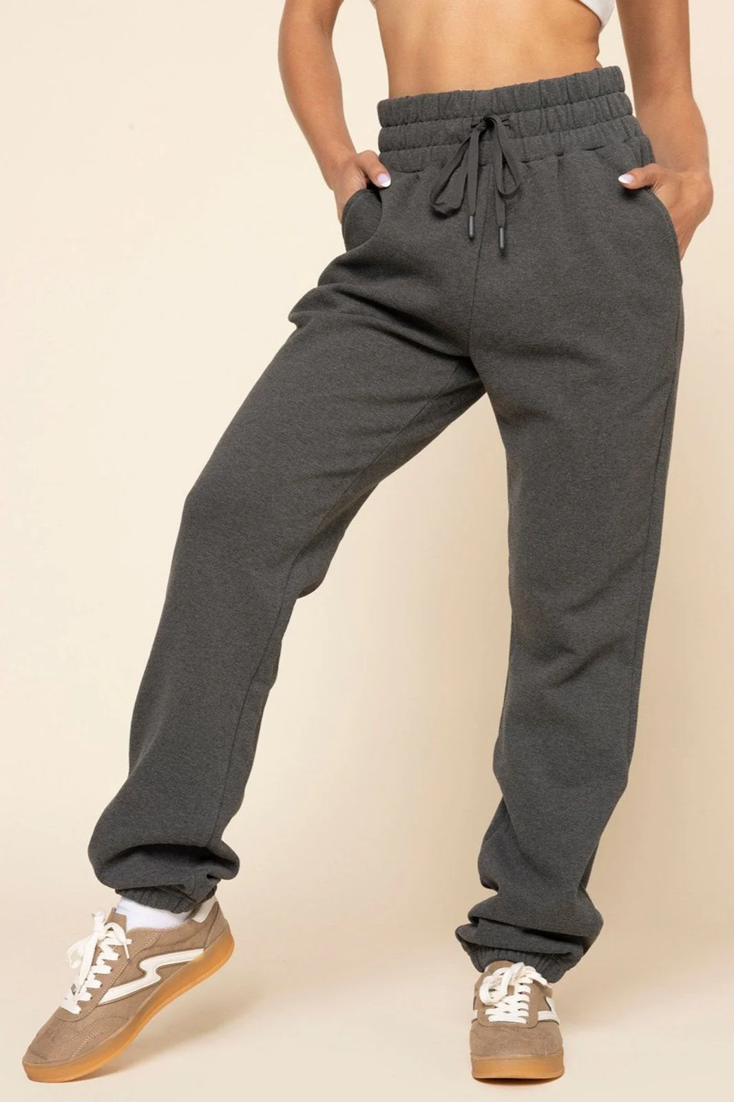 9383-ooey-gooey-sweatpant-charcoal-heather-1.webp