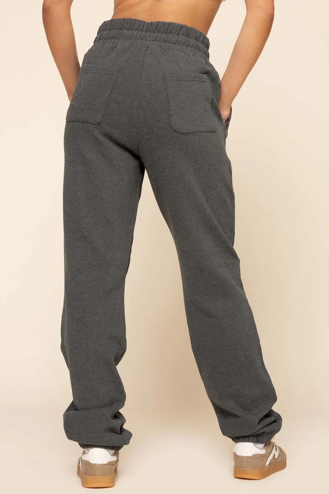 9383-ooey-gooey-sweatpant-charcoal-heather-1.webp