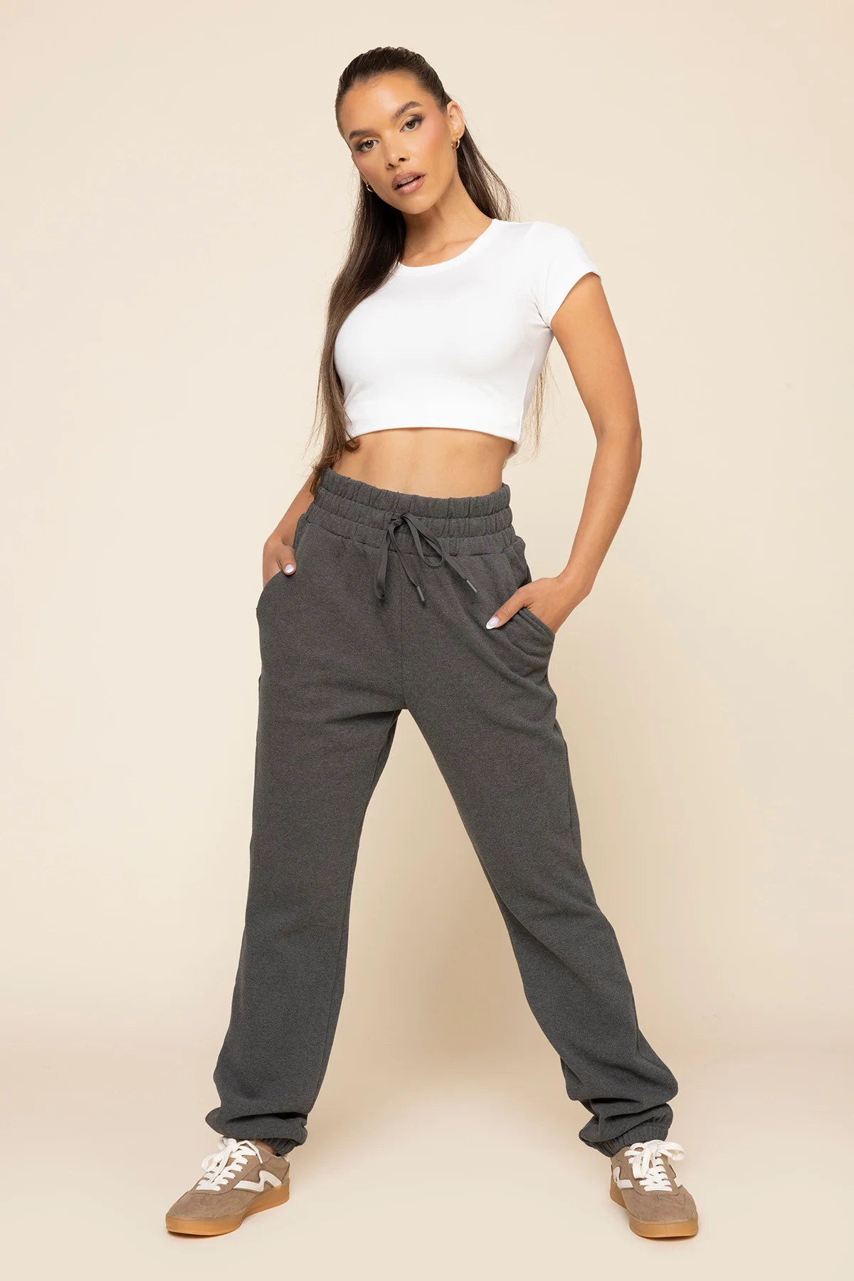 9383-ooey-gooey-sweatpant-charcoal-heather-1.webp