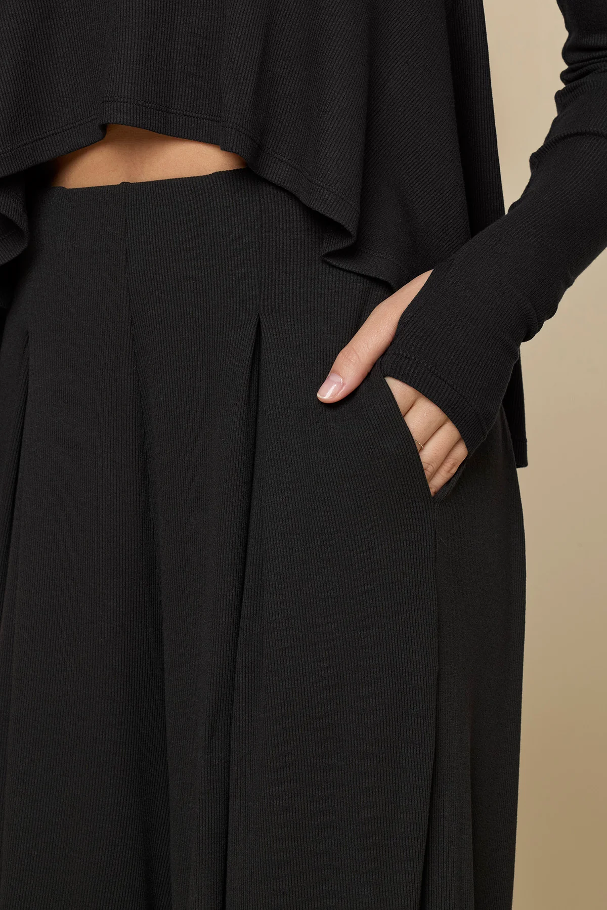9433-go-with-the-flow-wide-leg-pant-black-1.webp