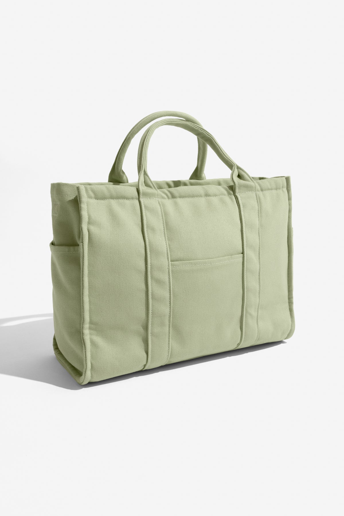 96-sloane-tote-pistachio-1.webp