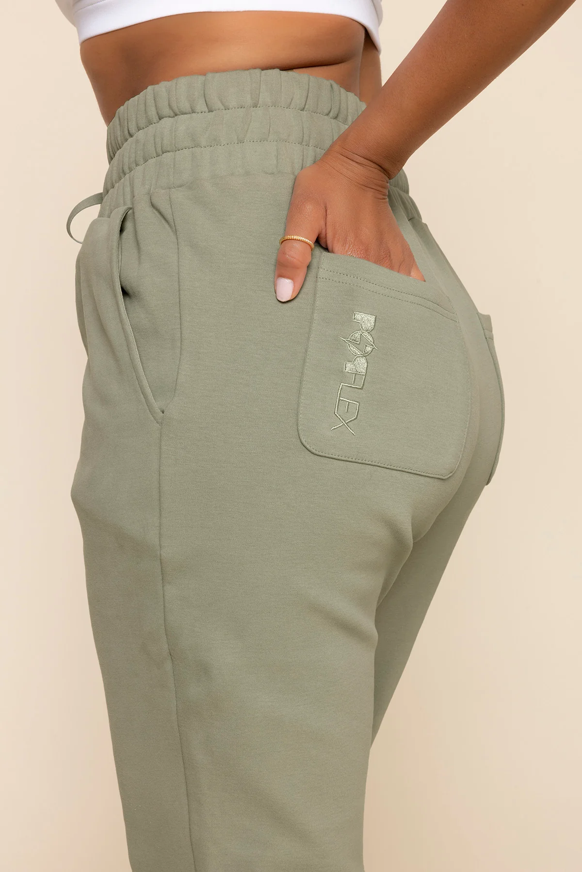 9625-ooey-gooey-sweatpant-light-sage-1.webp