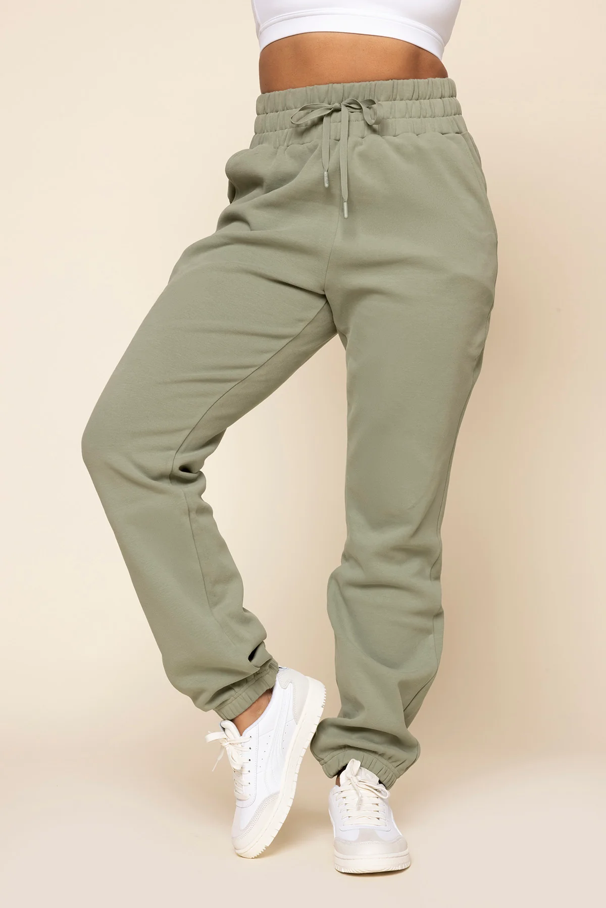 9625-ooey-gooey-sweatpant-light-sage-1.webp