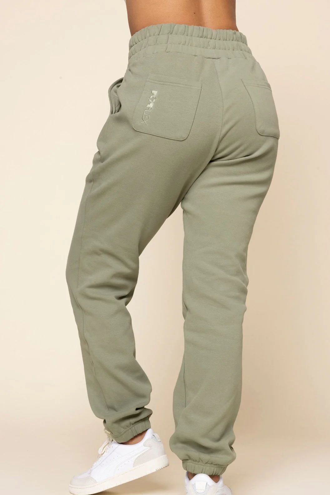 9625-ooey-gooey-sweatpant-light-sage-1.webp